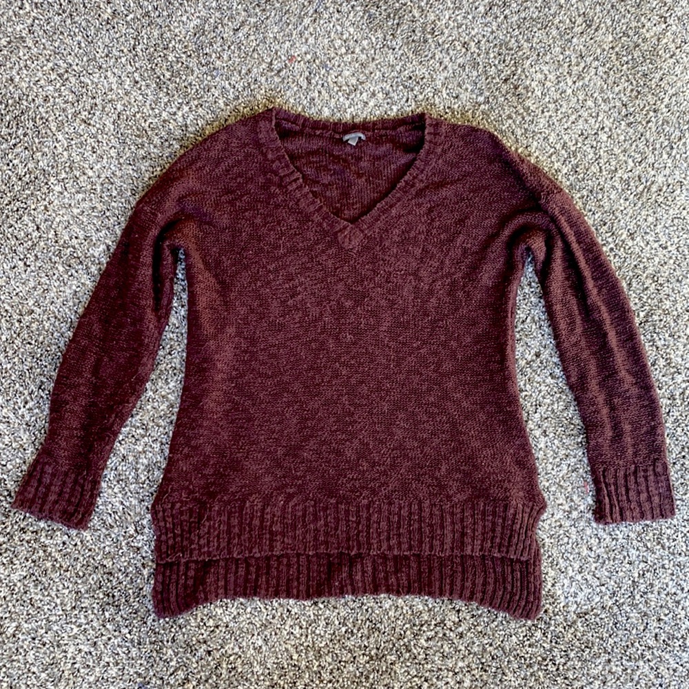 Light, woven sweater top. Size small